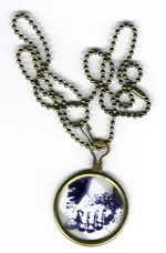 Optical necklace.