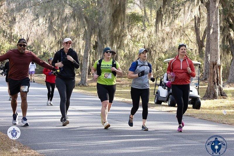 Happy Monday!
We are ecstatic to welcome all of you fine folks to the Daufuskie Island Marathon and Half!
Thank you for entrusting your running journey with Rough Runners! Running on Daufuskie Island is such a treat! Its one of the most beautiful and