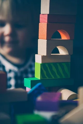 kids playing with blocks.jpeg