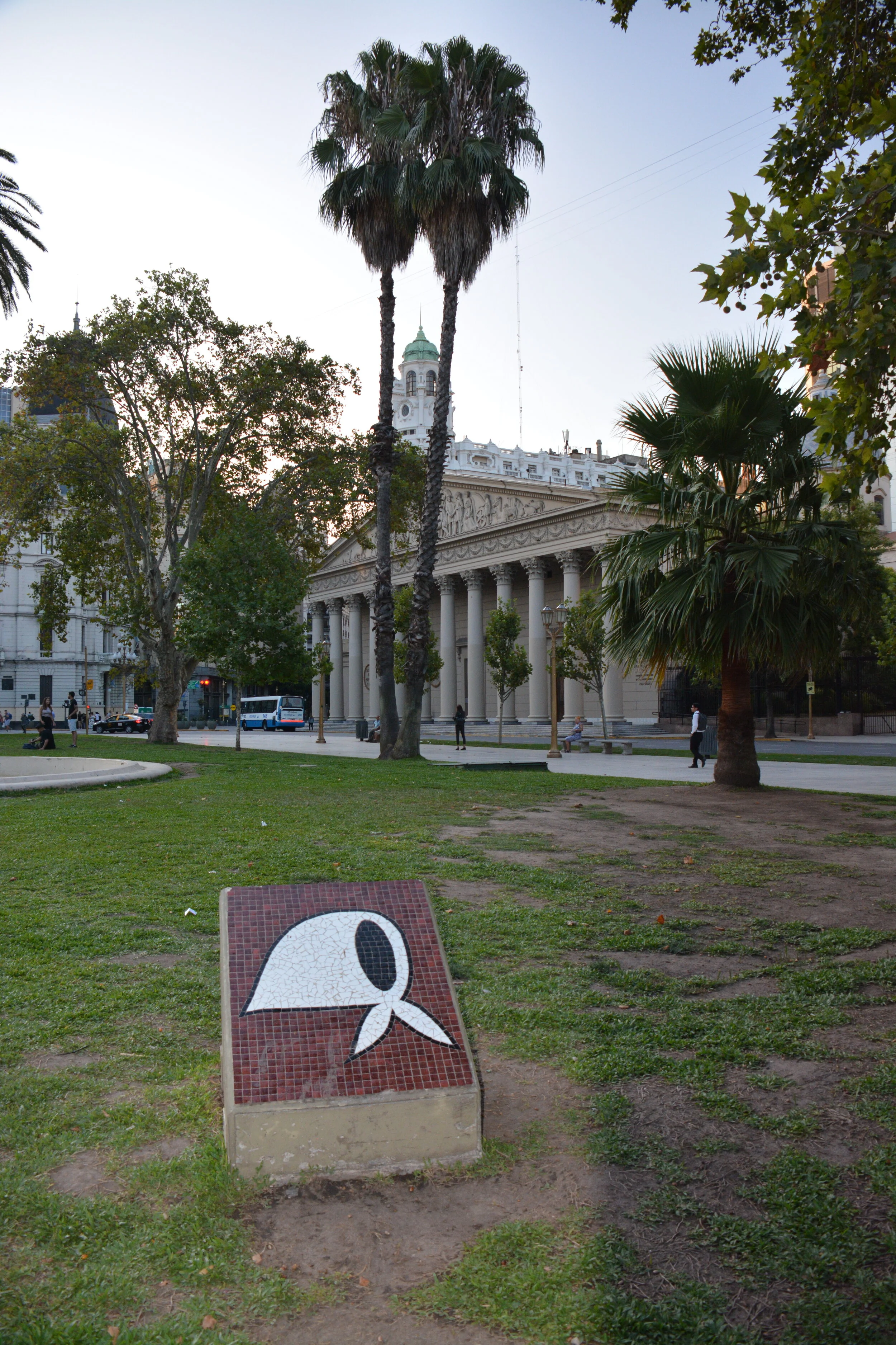 Abuelas de Plaza de Mayo