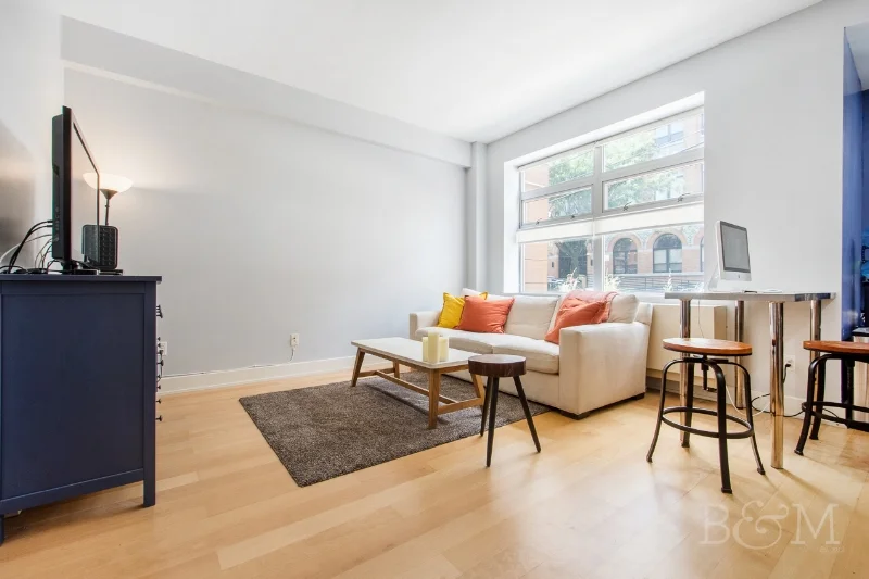 14 Monitor St, #1C - Williamsburg | Brooklyn 1 Bedroom // 1.5 Bath Days on Market — 31 Sold Price: $670,000