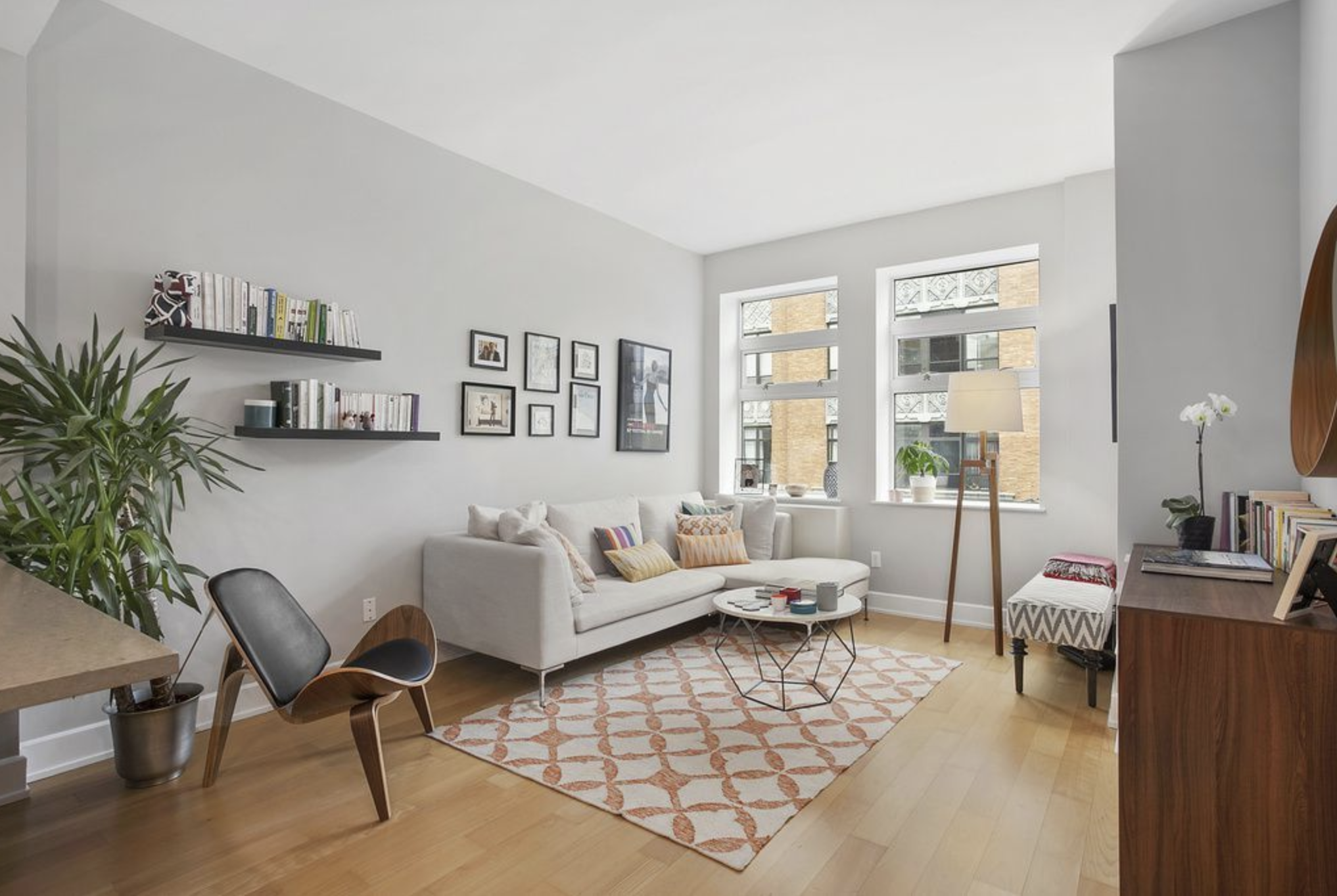 16 Monitor St, #3E - Williamsburg | Brooklyn 1 Bedroom // 1 Bath Days on Market — 15 Sold Date: August 2018 Sold Price: $725,000