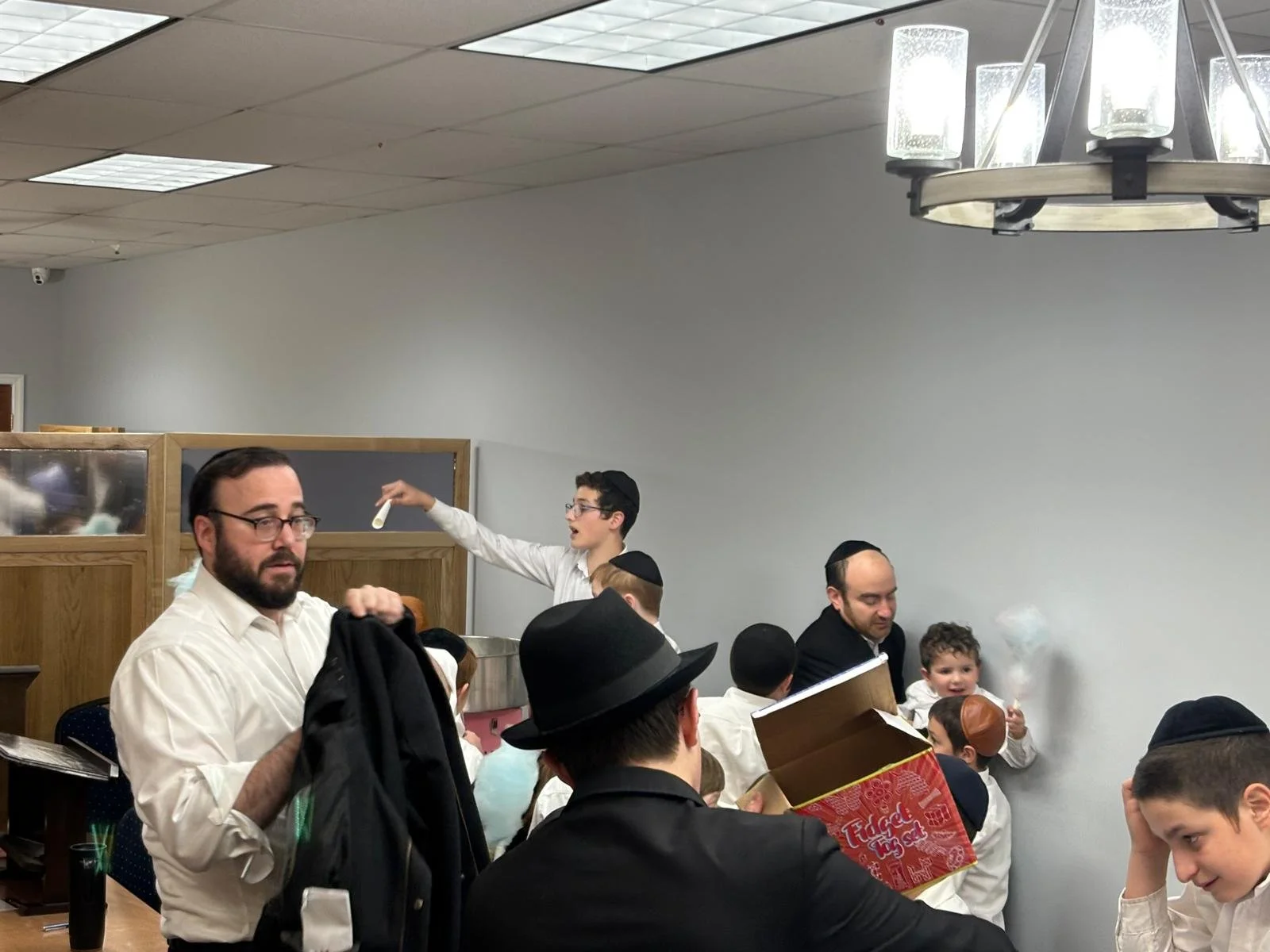 Avos U'Banim 7.jpeg