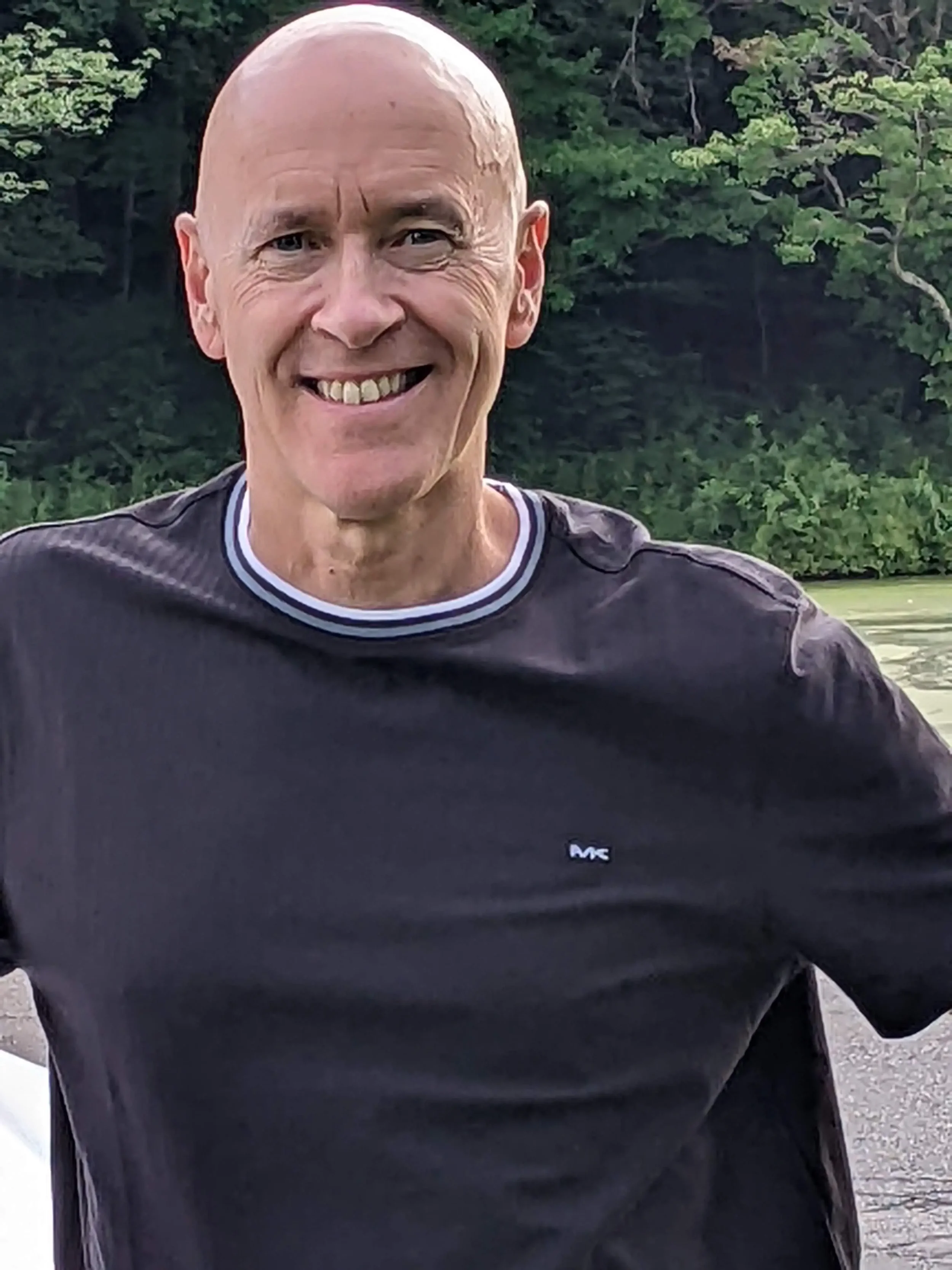 yogi-in-black-shirt