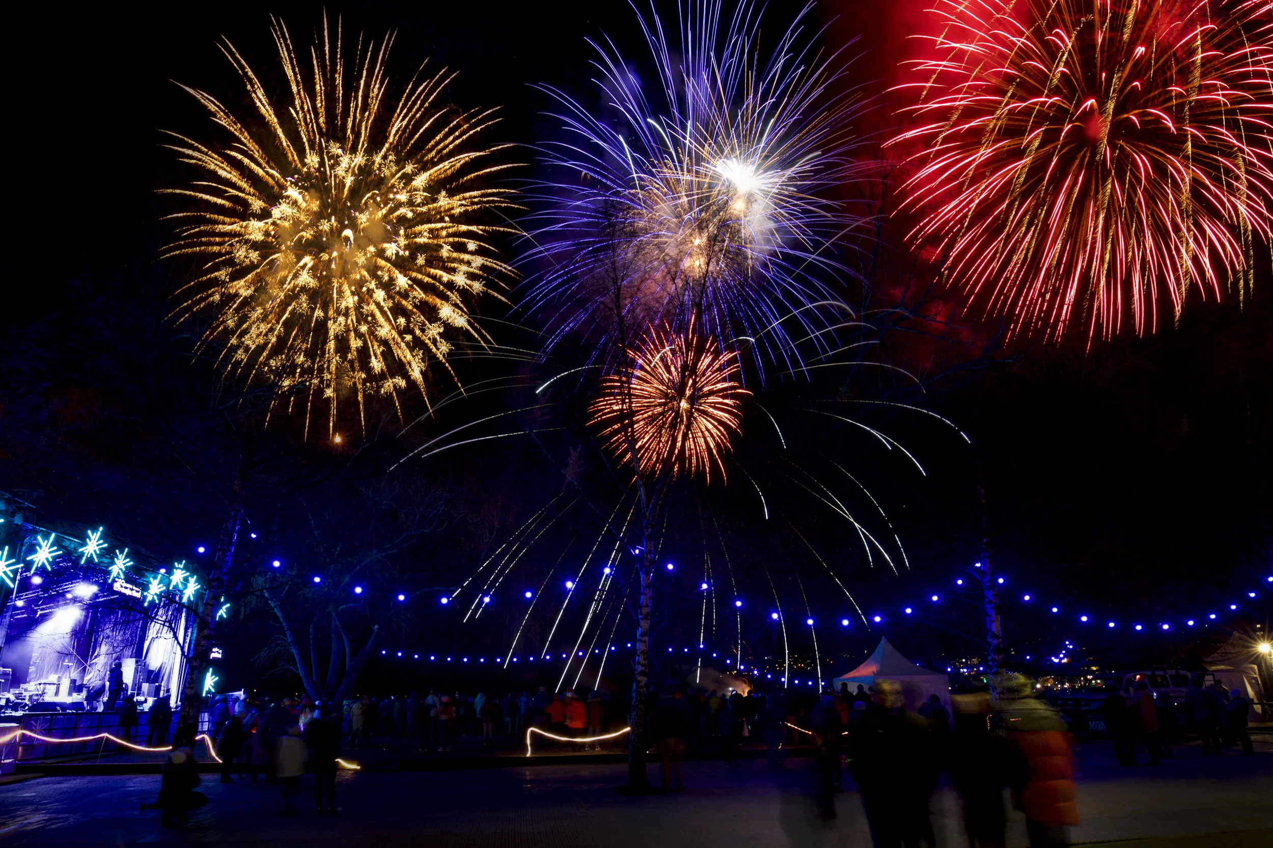 Friday Fireworks Real Journeys Queenstown Winter Festival