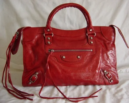 Cyd Redondo Shares the "Origin Story" of her Balenciaga Bag with LESA HOLSTINE