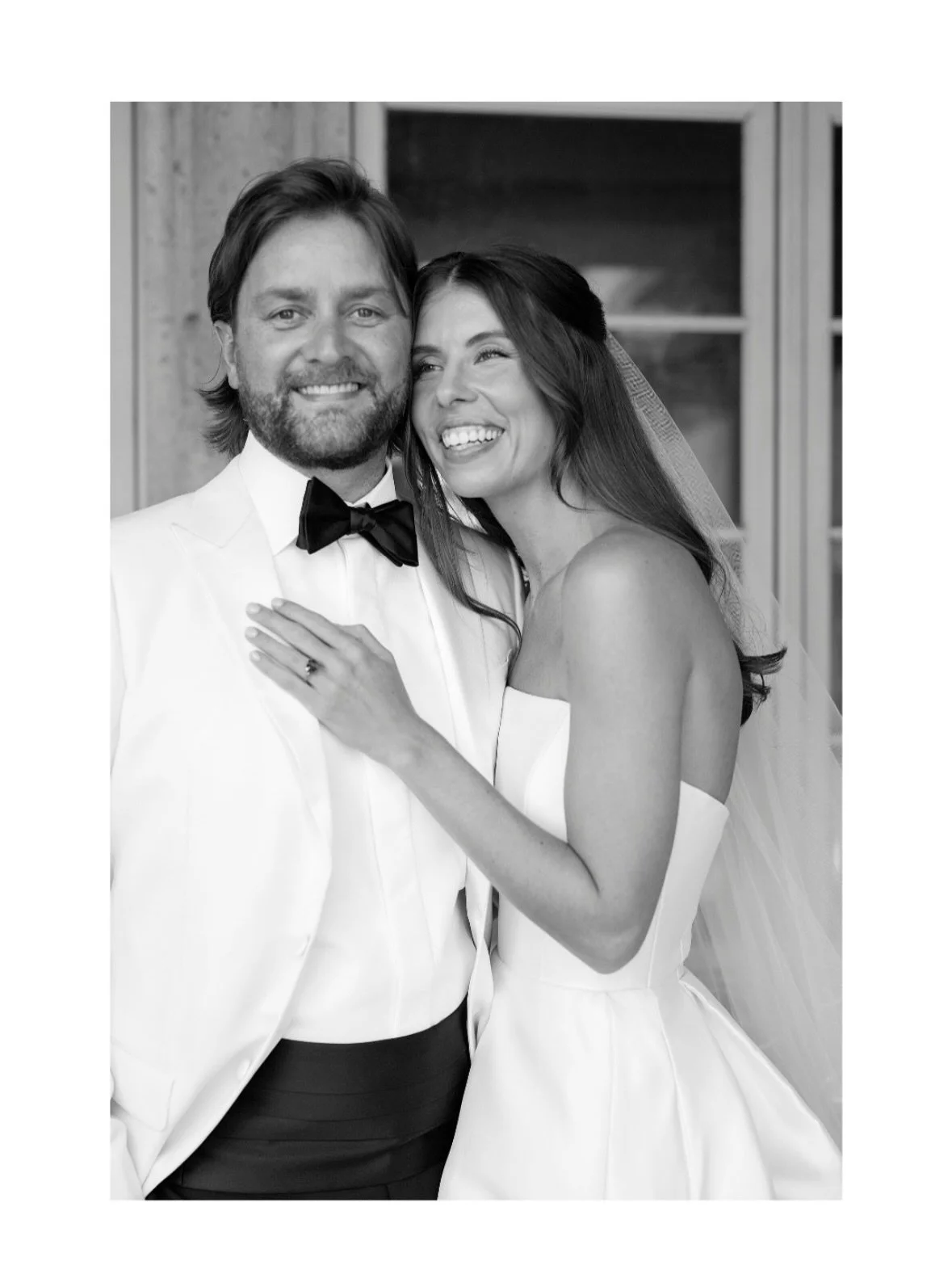 Fall Favorites Edition No. 9

Vendor Team:
Photography: @elyfair 
Make Up: @chelseyann
Hair: @mariah_gum
Invitation: @noregretsokc
Catering: Chef Cally Johnson at @lorenaokc, Lori Burson owner of @stellaokc and @lorenaokc 
Cake: &copy;amycakes7
Dress