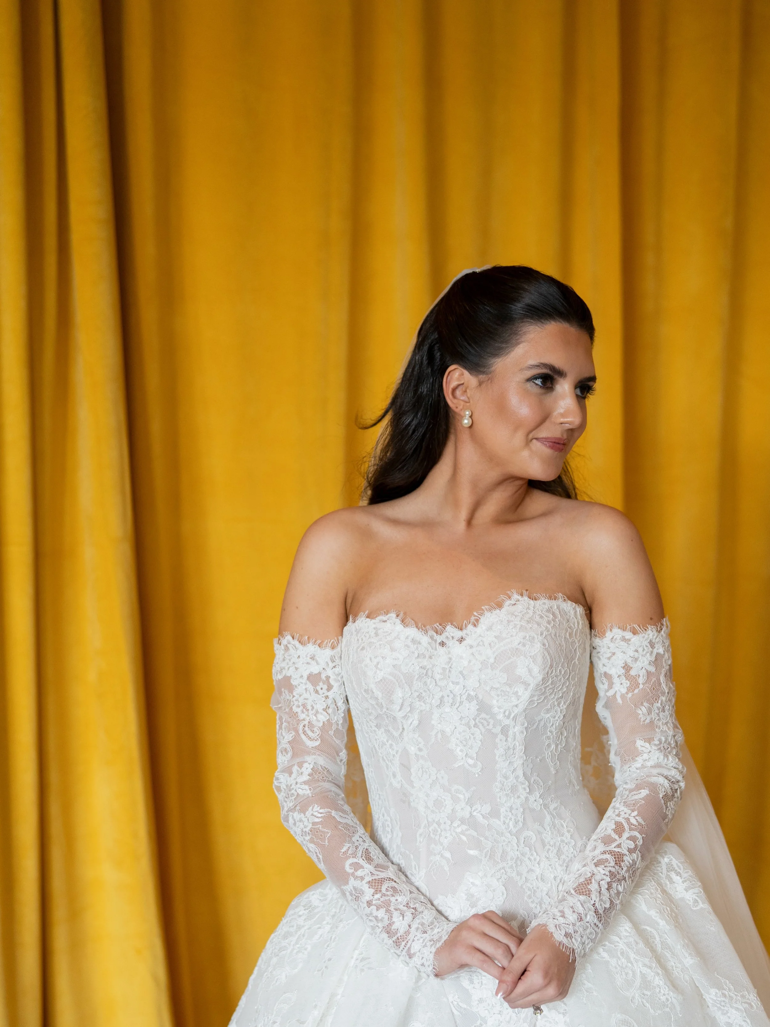 When your bride&rsquo;s favorite color has always been yellow
💛💛💛

Venue, Caterer, Bar - @okcgcc 
Design, Planning and Coordination - @megowenevents 
Photography - @elyfair
Second Shooter - @kelseylanaephotography 
Video/Content - @btsbylaurel
Flo