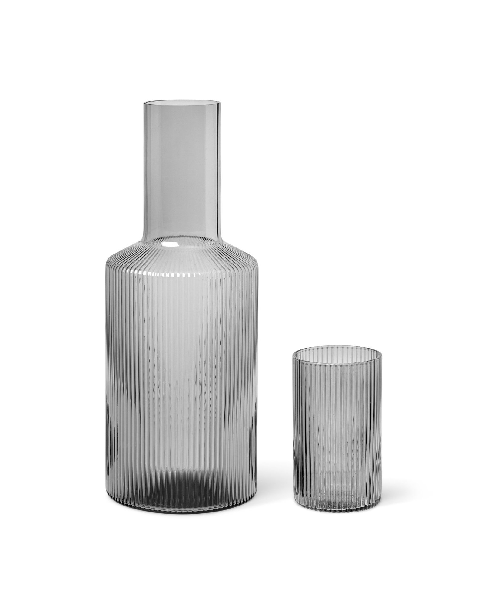 fermLIVING-100125112-RippleCarafe-RippleLid-SmokedGrey-pack-1.jpg