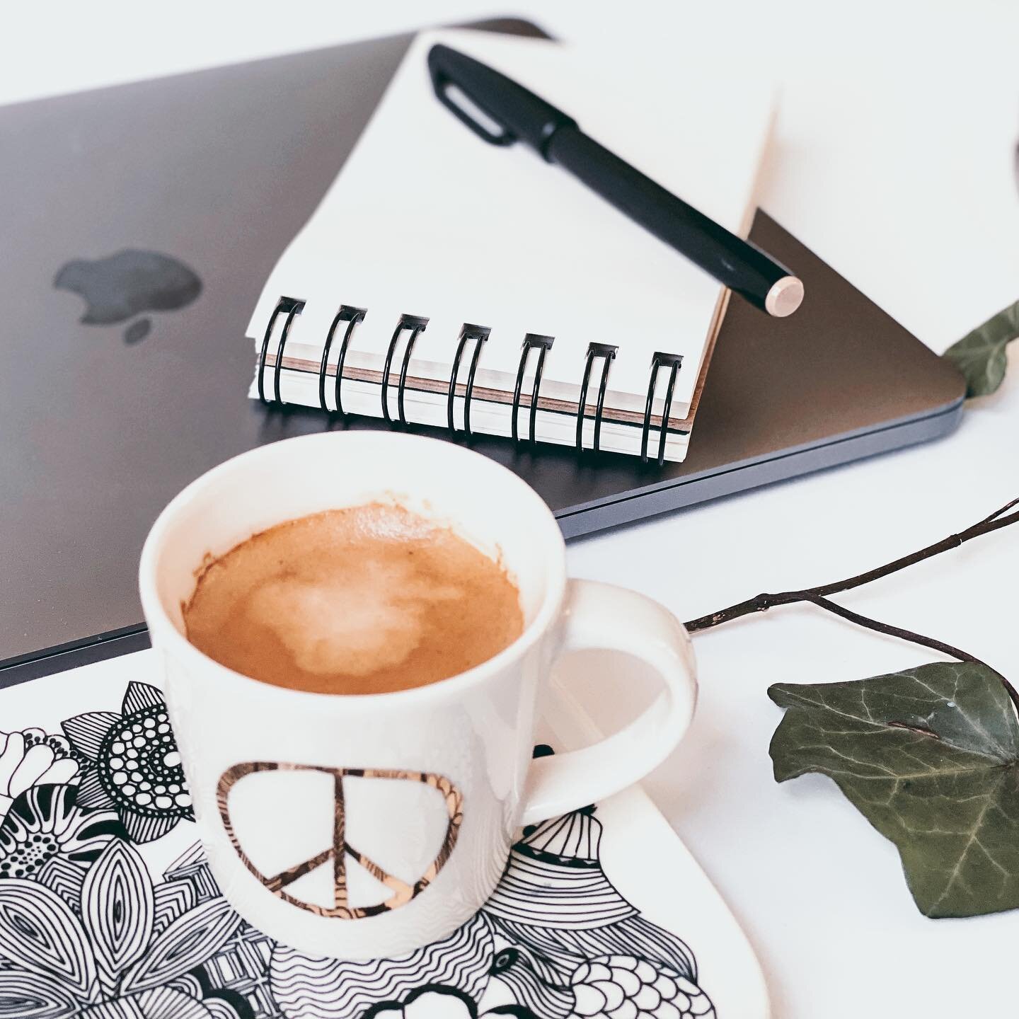 Brewed myself a double shot of espresso with a splash of oat milk (my favorite) and set up my macbook to get some work done behind the screen. ⁣
⁣⁣
⁣When it comes to setting goals in my business, I don&rsquo;t just wait for Monday or the first of the