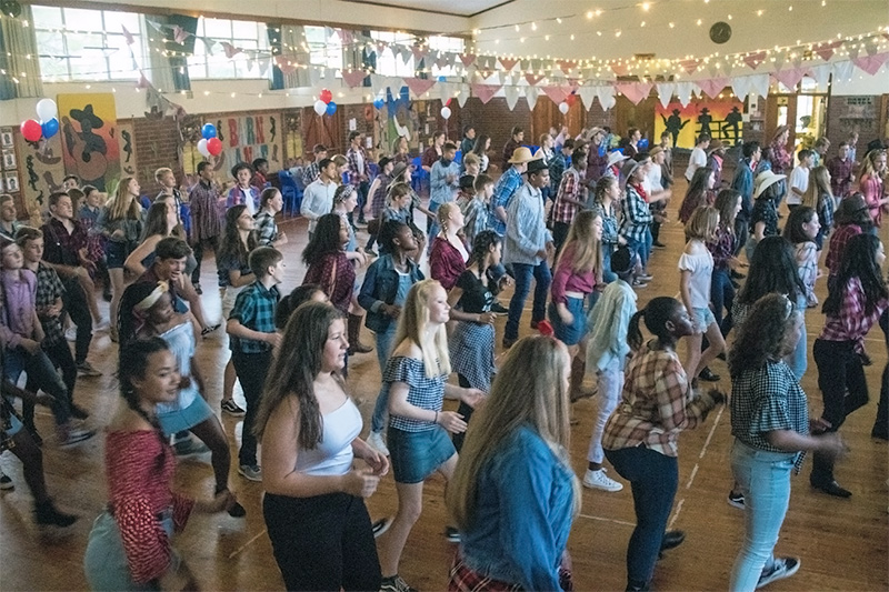 kirstenhof-barndance.jpg