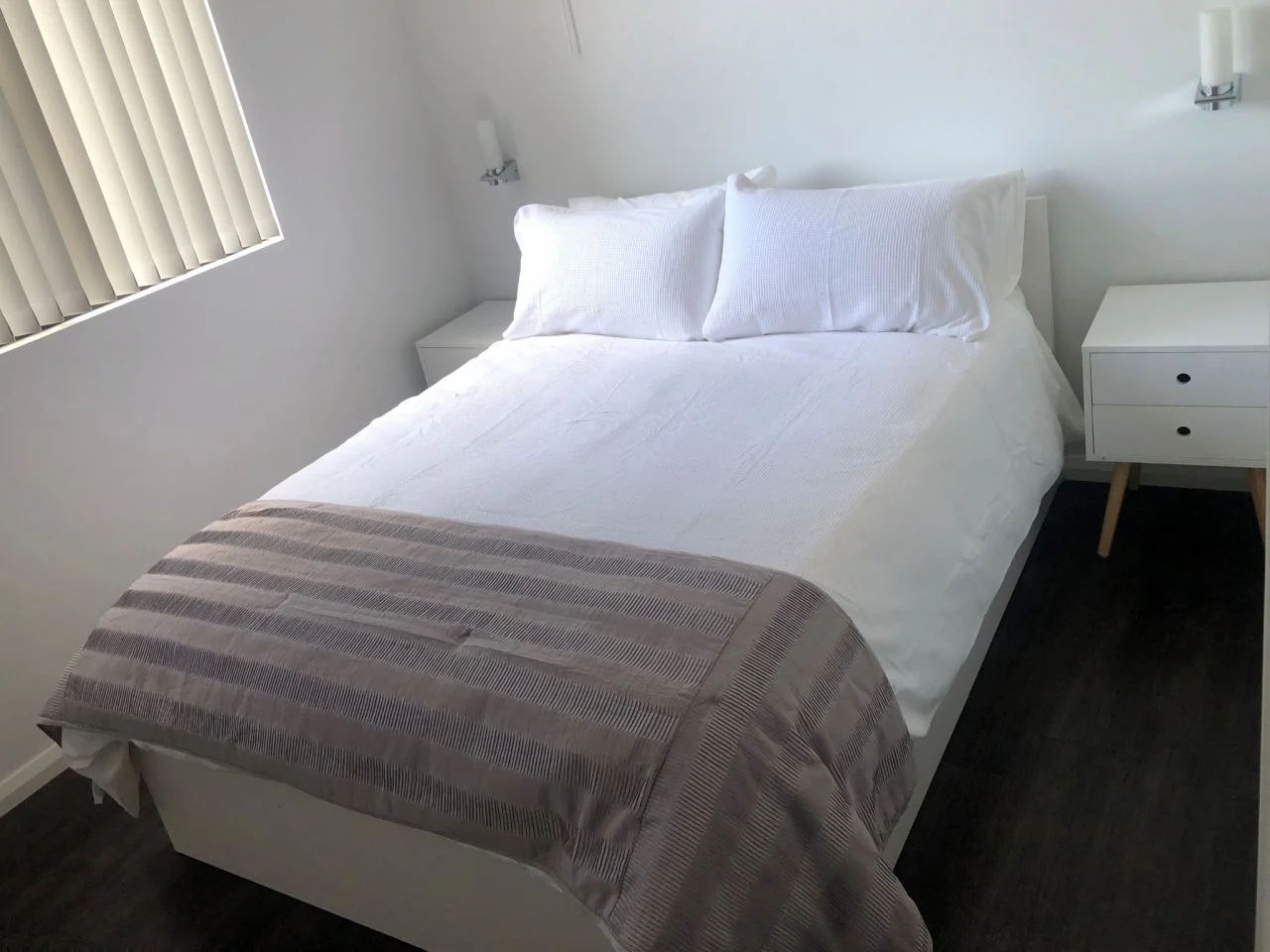 Queen Bed