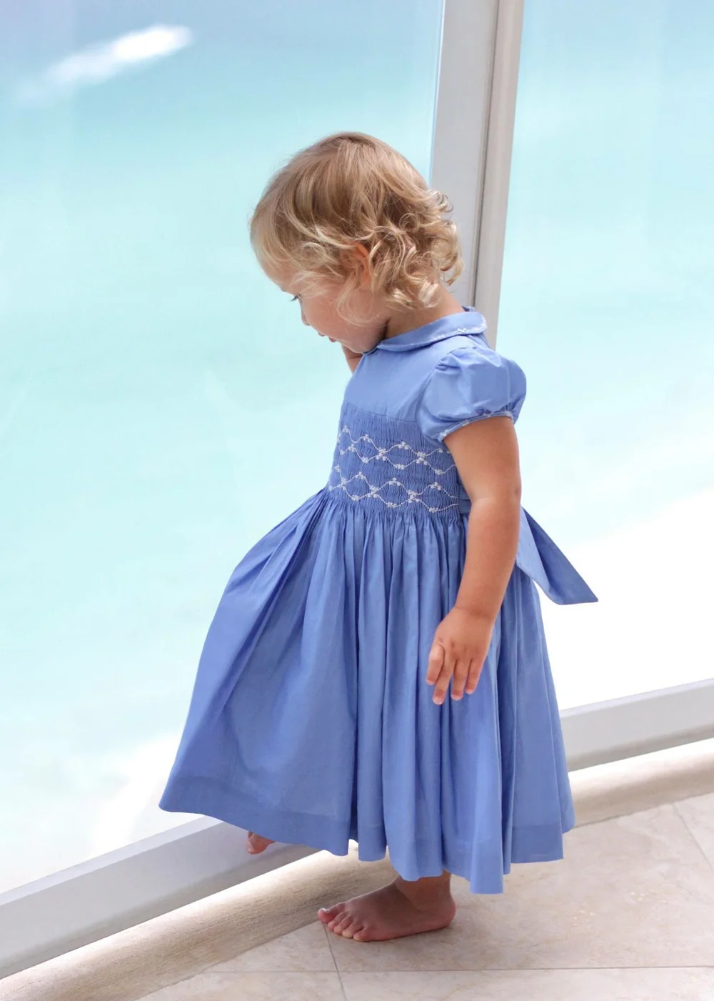Nos collections Charlotte sy Dimby : robes à smocks et vêtements classiques  chic pour enfants — L'île Aux Fées, image size:1000x1401
