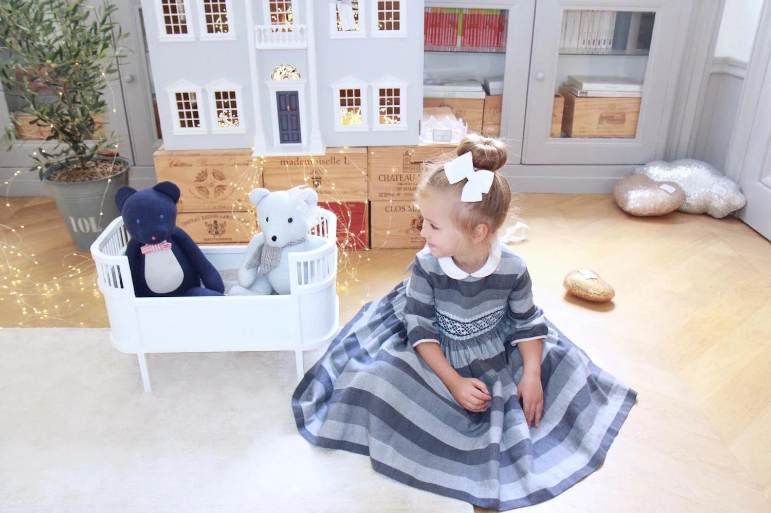 CHILDREN'S DOLL HOUSES - EVERY LITTLE GIRL'S DREAM – Charlotte sy Dimby