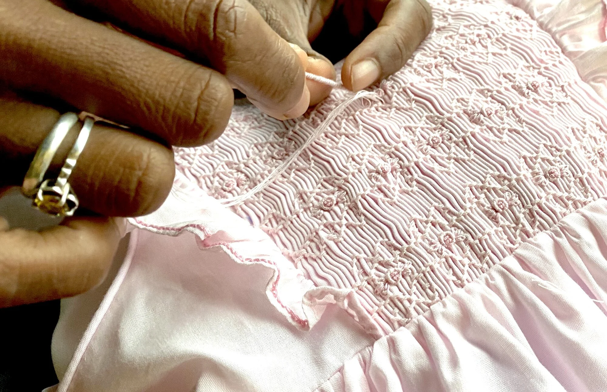 SAVOIR FAIRE ATELIER SMOCKS ELOISE D68.3.jpeg