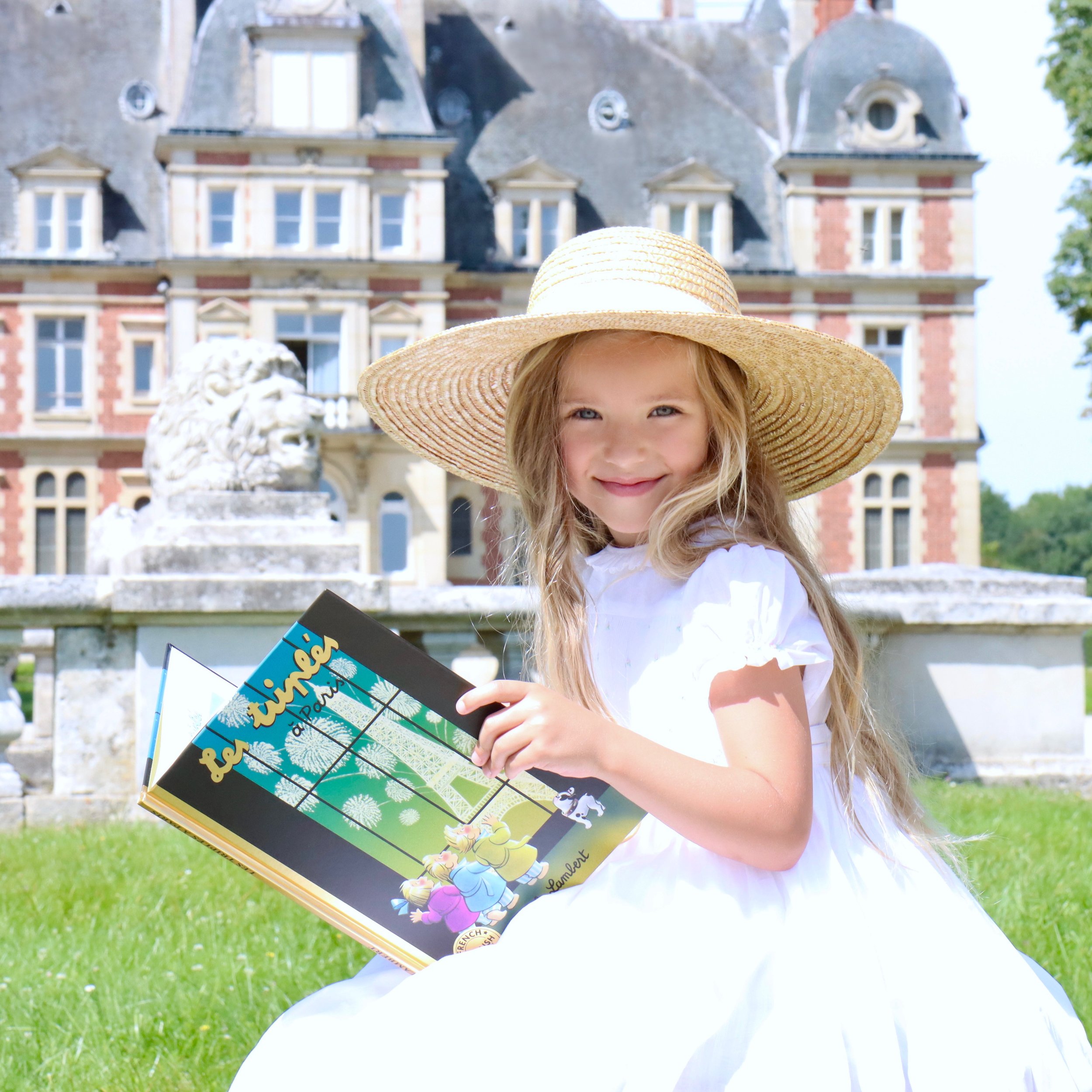  Les Triplés à Paris  Bilingual French and English book for children about Paris  Paris boutique for kids 