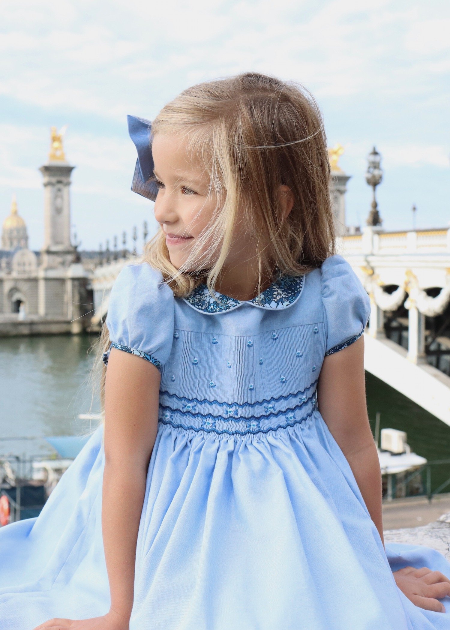  L’Île aux Fées traditional authentic children’s boutique in Paris - best boutique for little girls - handmade smocked dresses 