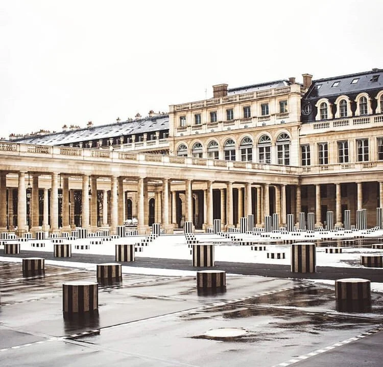 LES COLONNES DE BURENNE : PARIS’S MOST FAMOUS STRIPES