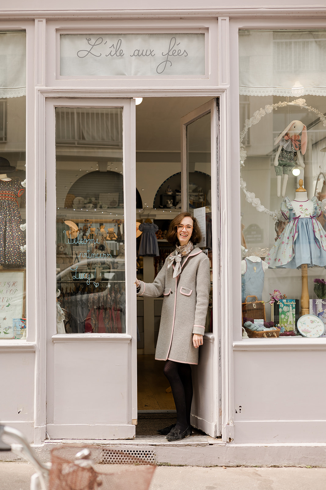  Mother and daughter shopping experience at authentic French children's boutique 