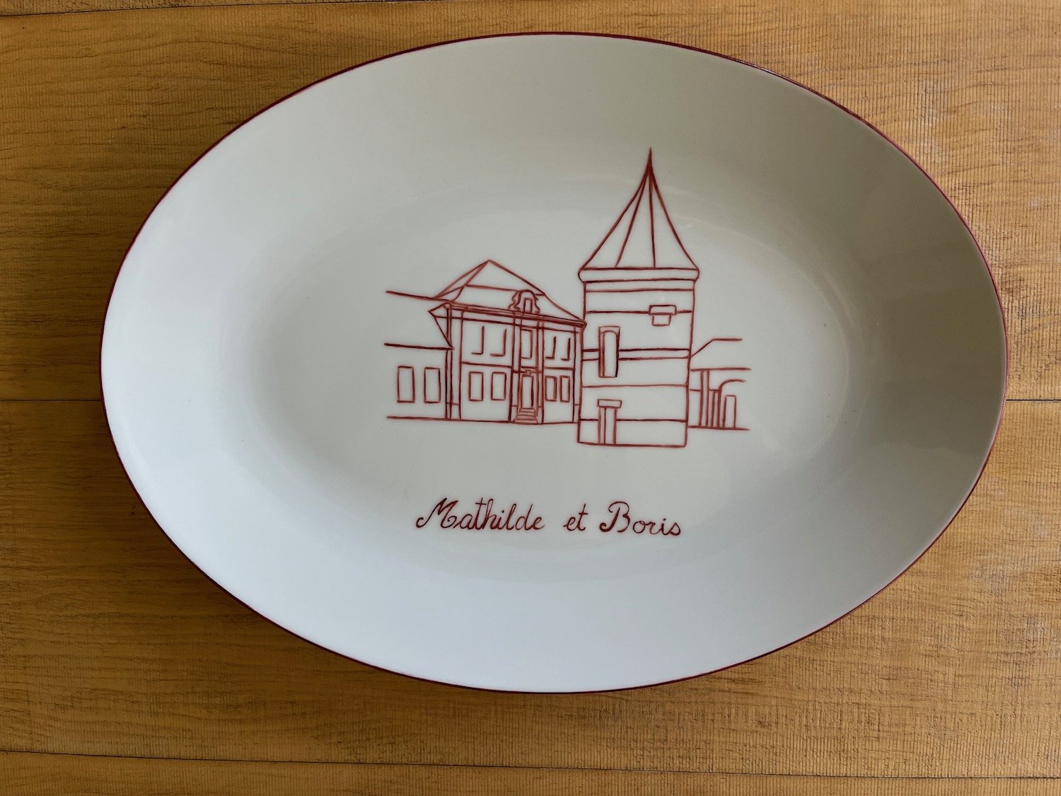 cadeau de mariage personnalisé, assiette en porcelaine, plat sur mesure