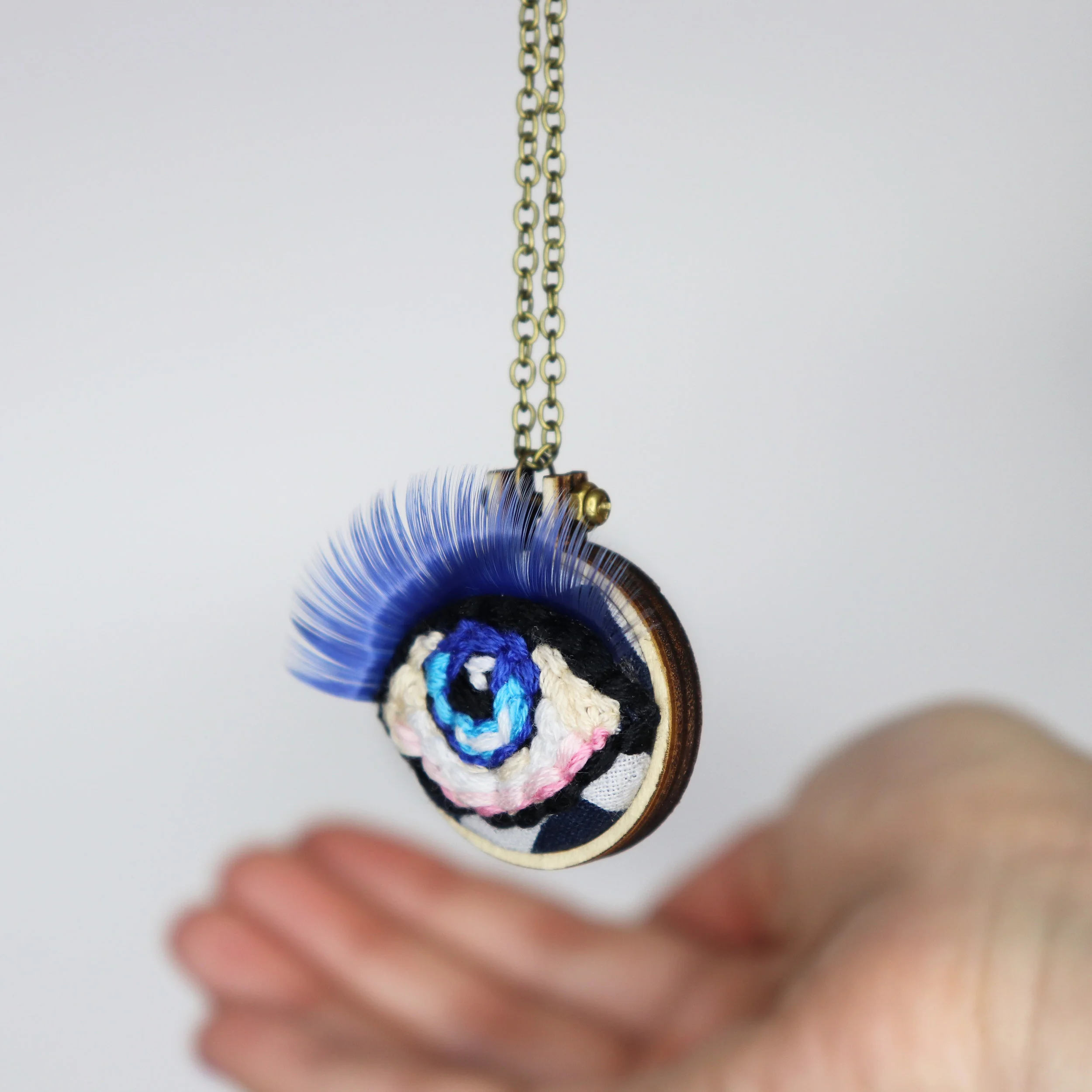 EYE1B.jpg