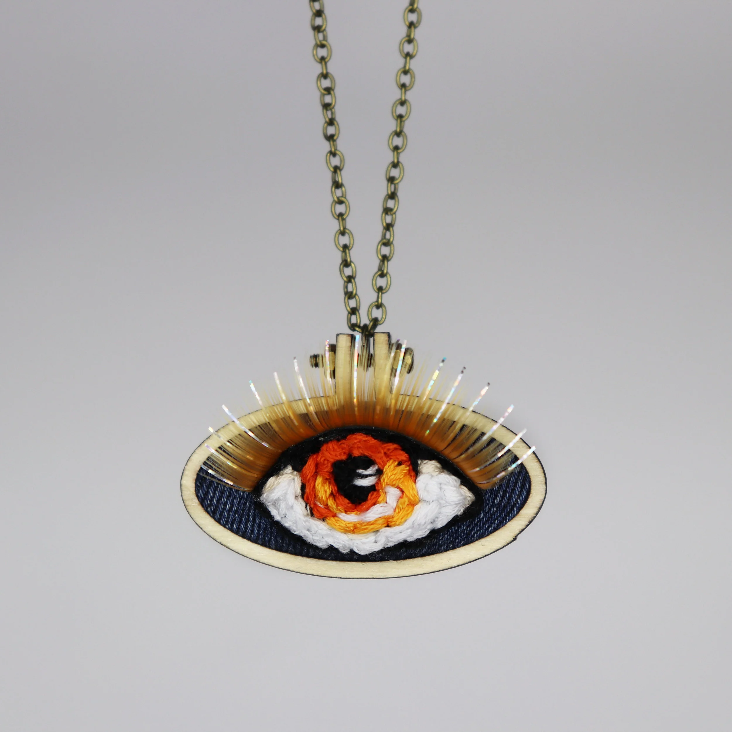 EYE10B.jpg