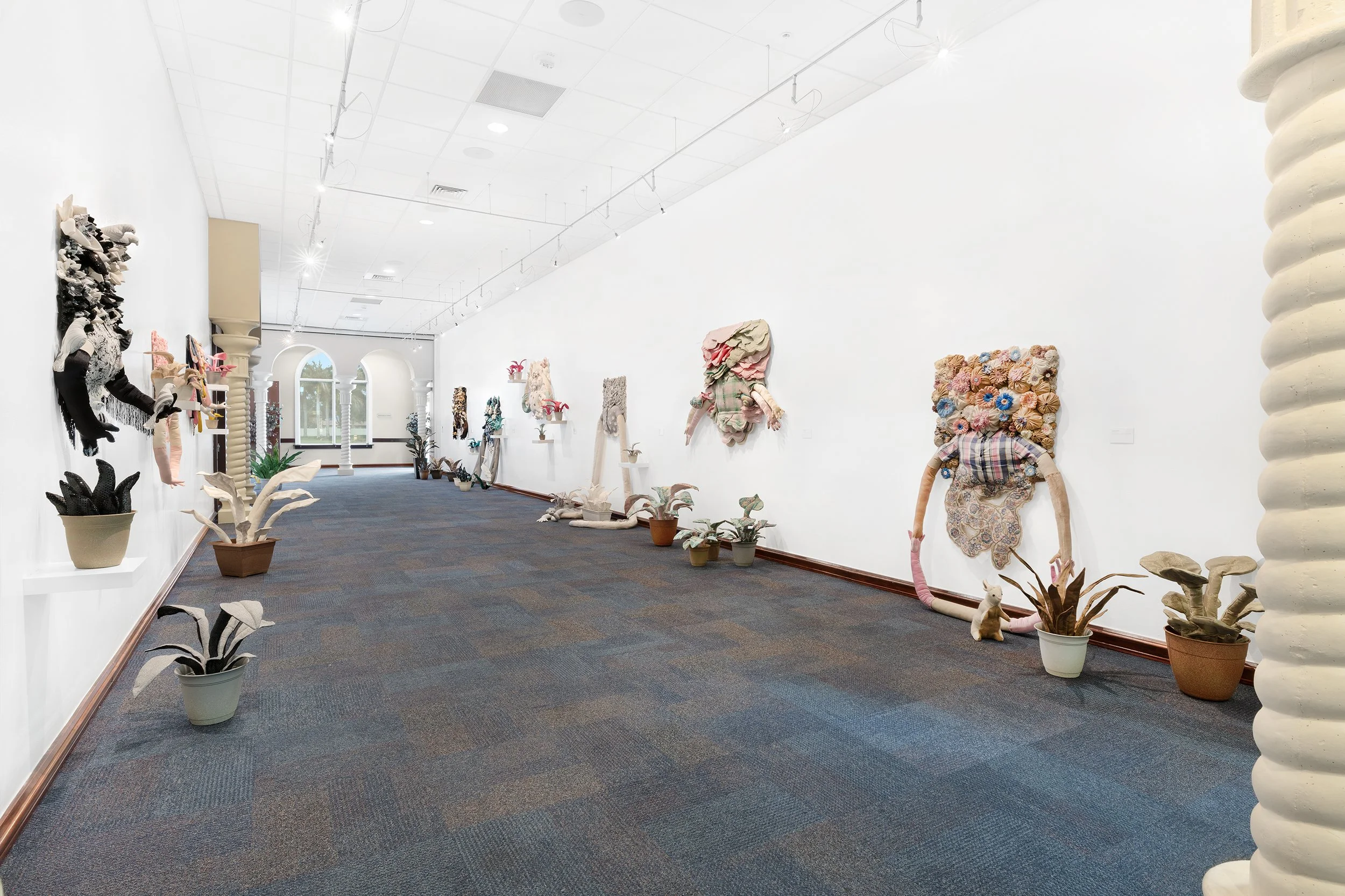 GALLERY VIEW