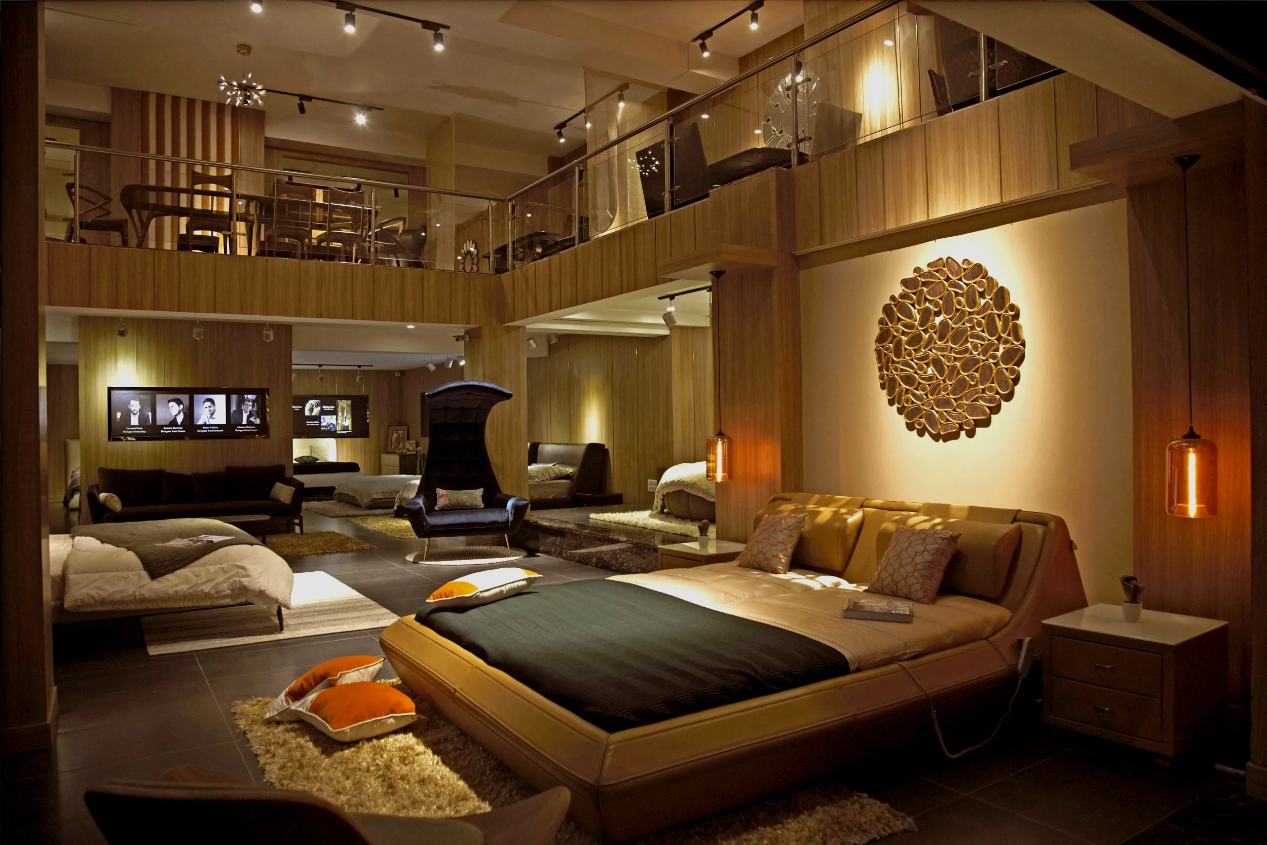  Applying “Zen“ design inspiration &amp; concepts in retail bedroom and dining showroom. 