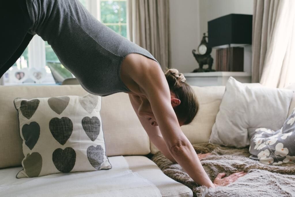 Post travelling yoga stretches
Know the feeling of getting off a flight and your body hates you for putting it through sitting in the same position for hours? Do these stretches after a long day of traveling when you finally get to your hotel/back ho
