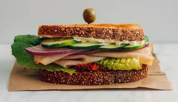 Turkey sandwich with vegetables