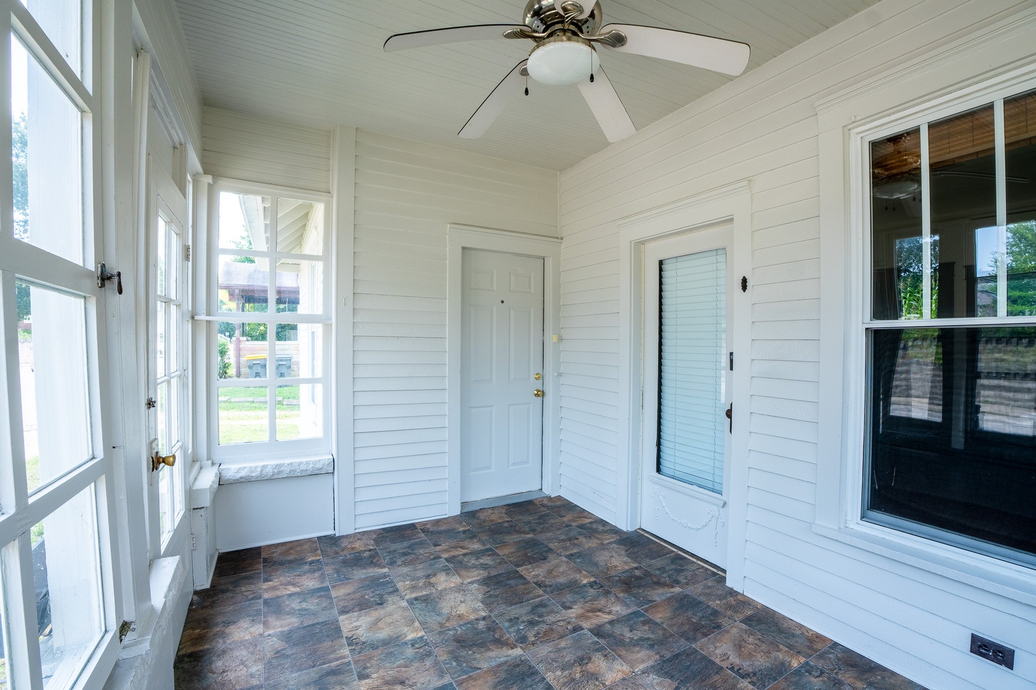 DSC05843-HDR.jpg
