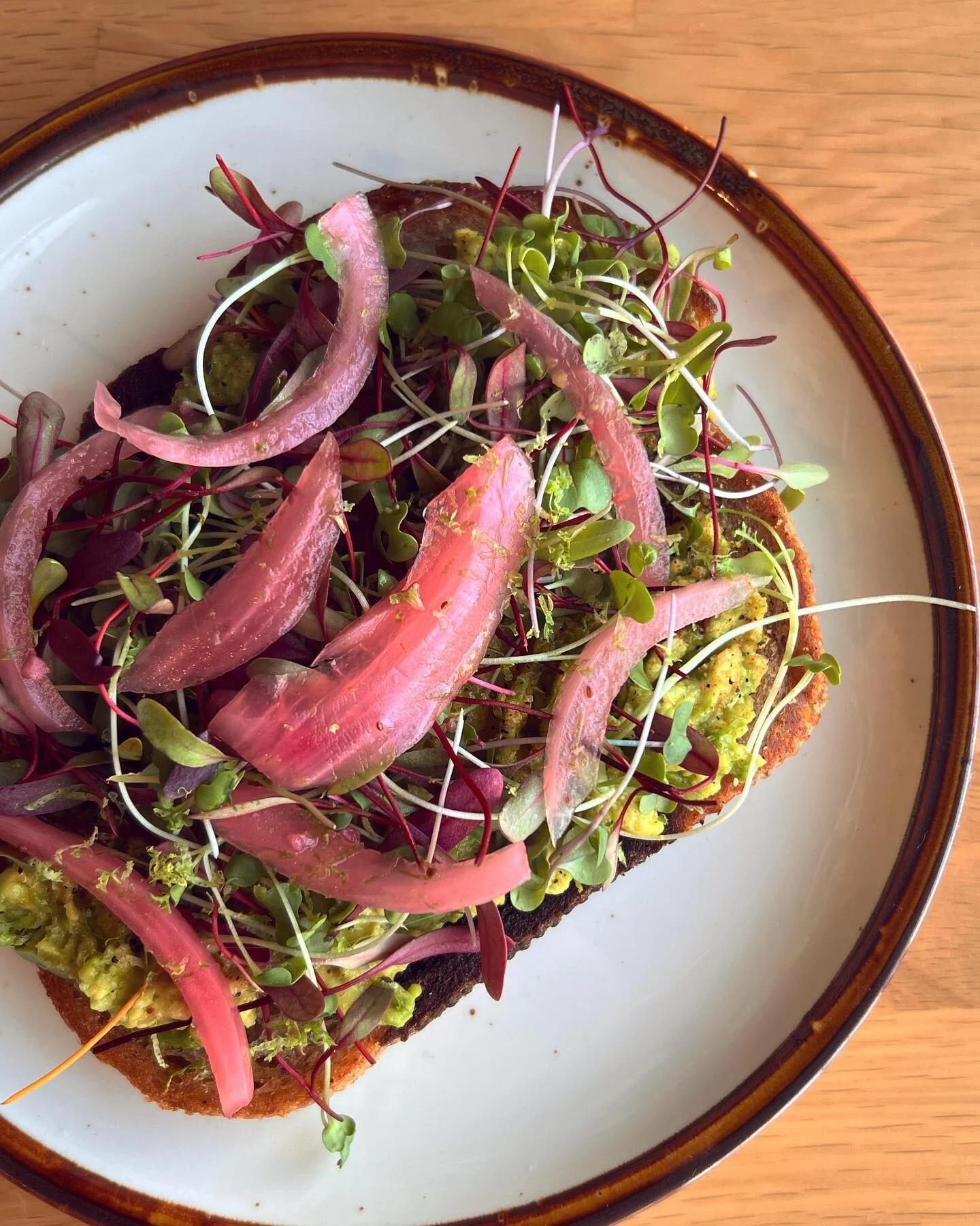 Time for brunch! We&rsquo;re open 10a-3p today with Avocado Toast, Breakfast Burritos, Pancakes and the regular menu (including Roobens!). Mmm 😋
.
See you soon, friends! 💚
.
.
.
#eatmoreplants #avocadotoast #veganeats #vegankc