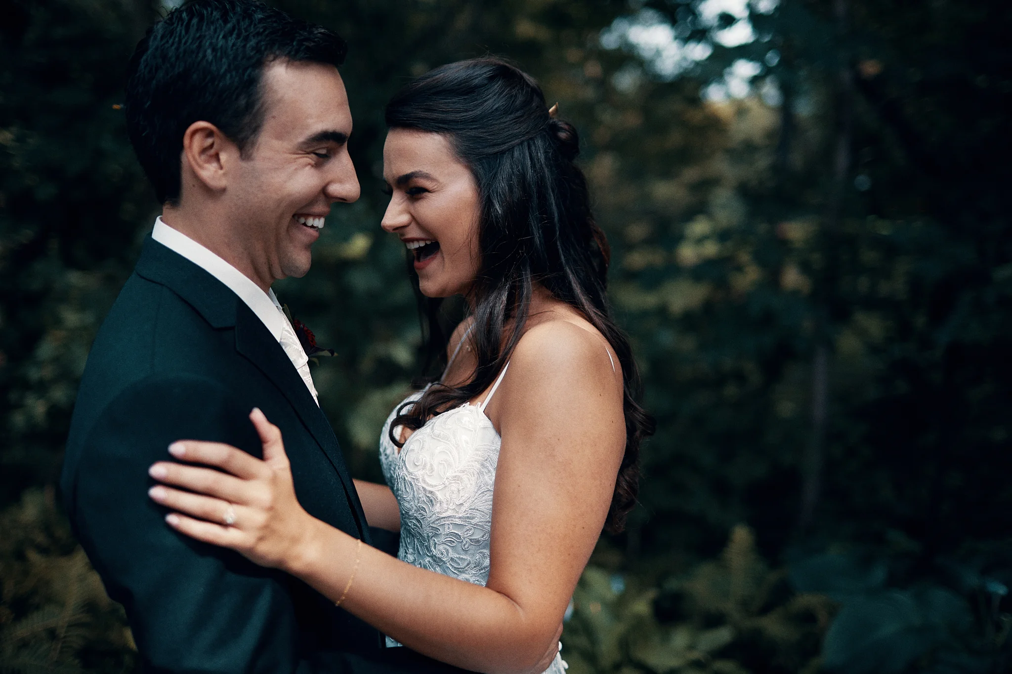 Best_Minneapolis_Wedding_And_Engaement_Photographer_In_Minnesota_High_End_Brand_Something_Candid_001.JPG