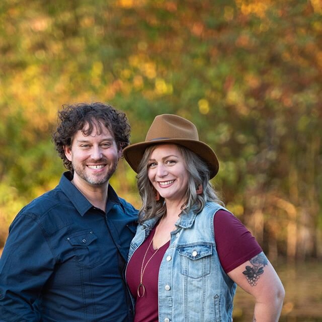 You know these faces! Matt and Nat are the husband and wife team behind @laurentian.brew.kombucha , Ottawa Valley&rsquo;s favourite fermented tea beverage since 2016. They brew their gut-friendly, delicious kombucha in small batches using traditional