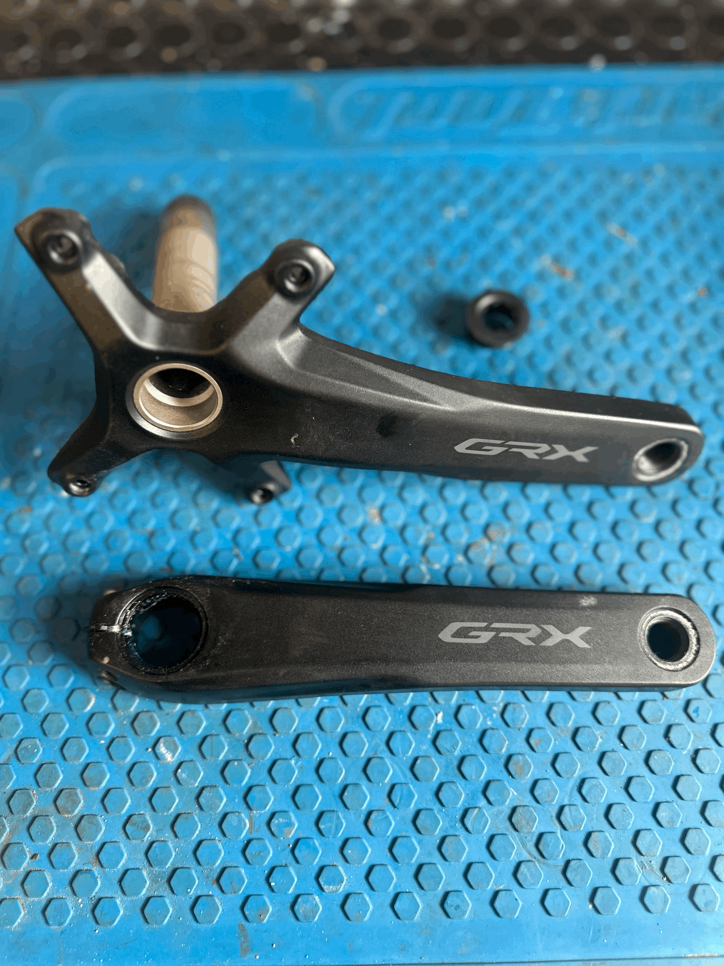 Preowned Shimano GRX RX600 Crankset 170mm