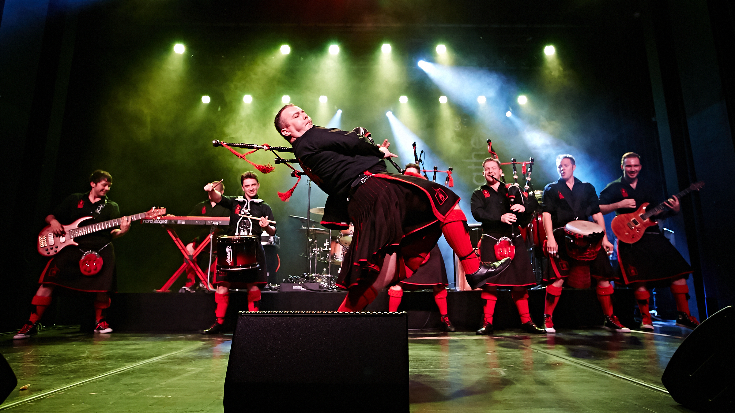 THE RED HOT CHILLI PIPERS