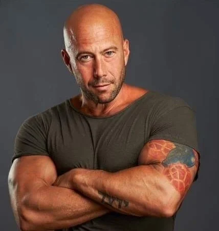 AARON BERG