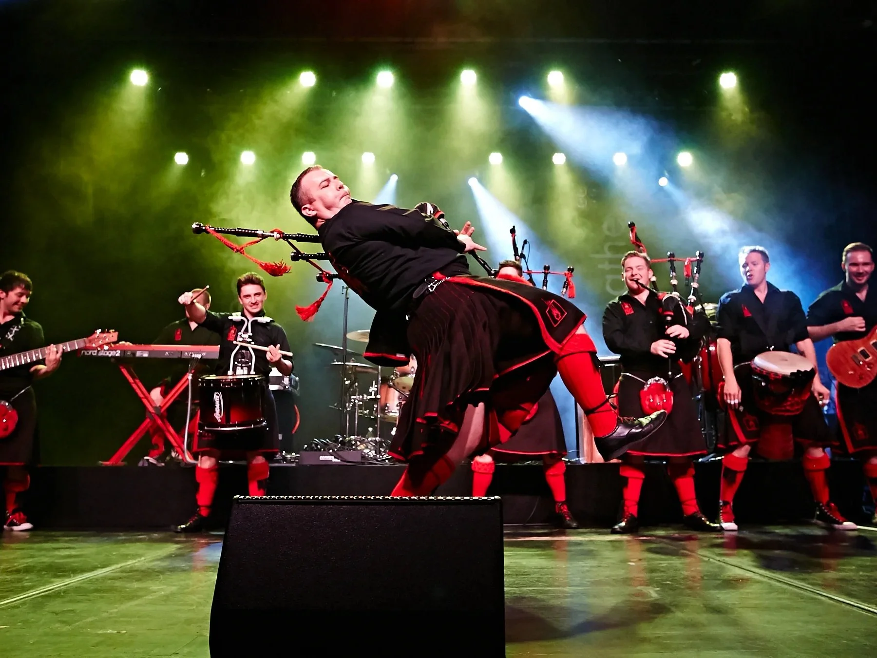 THE RED HOT CHILLI PIPERS