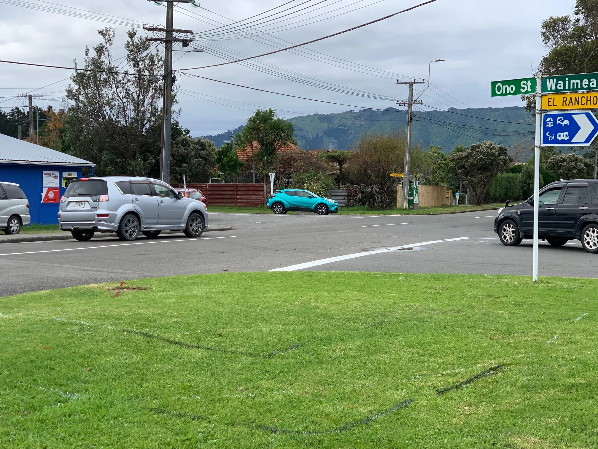 Waimea & Te Moana Intersection - Photo: Tony Cutting (Kapiti Now)