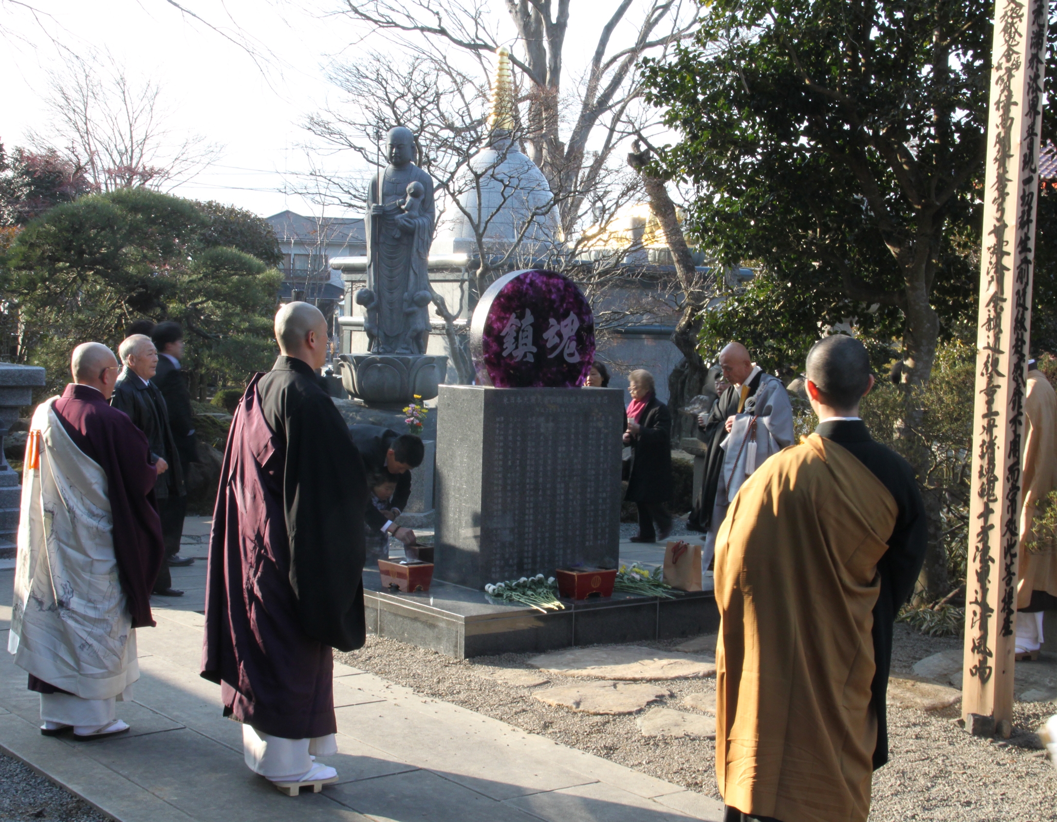 GLM_circle_purple_Zensyoji_Temple_2lg copy.jpg