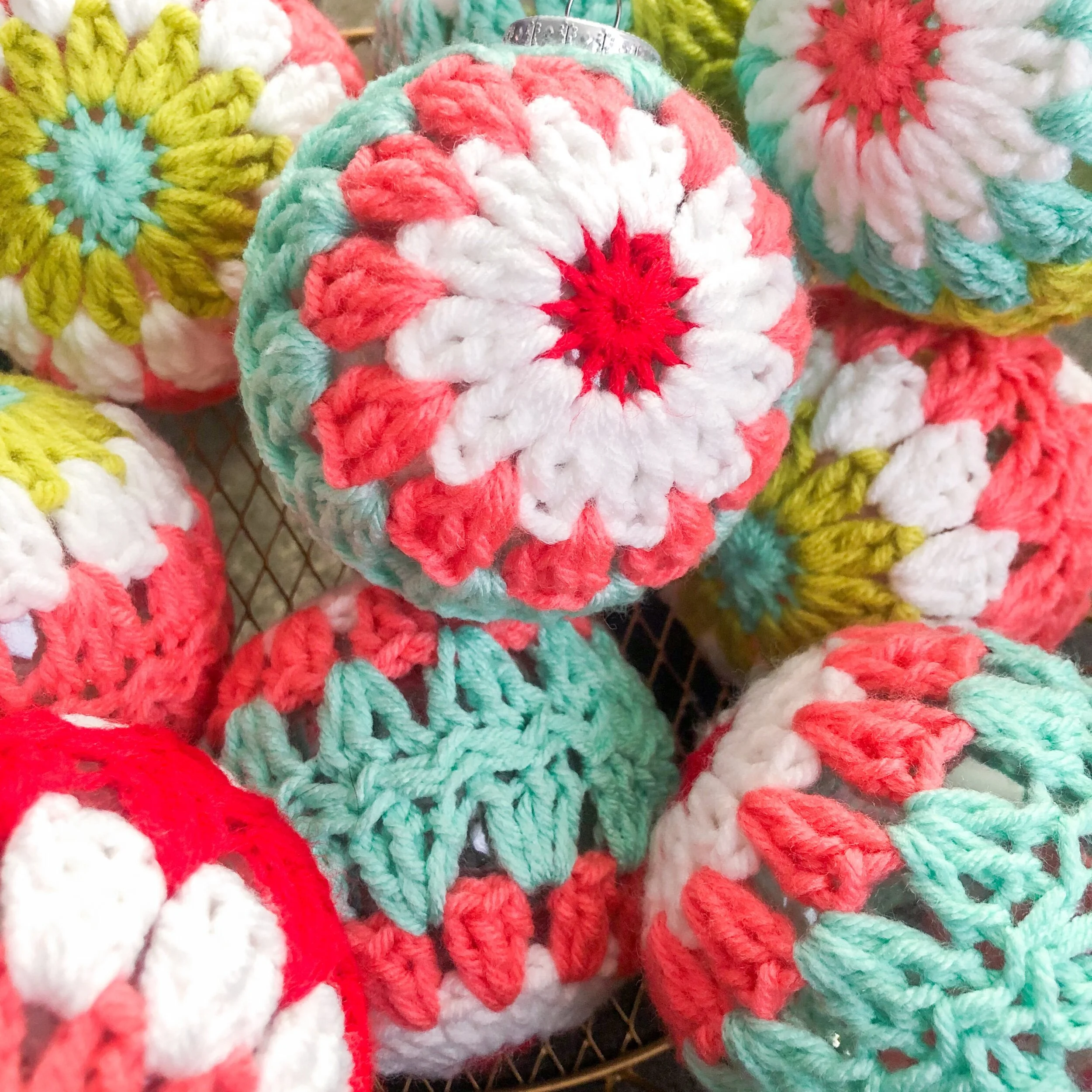 AE98AE49-992B-44B8-94EF-5D0C2473D3B9