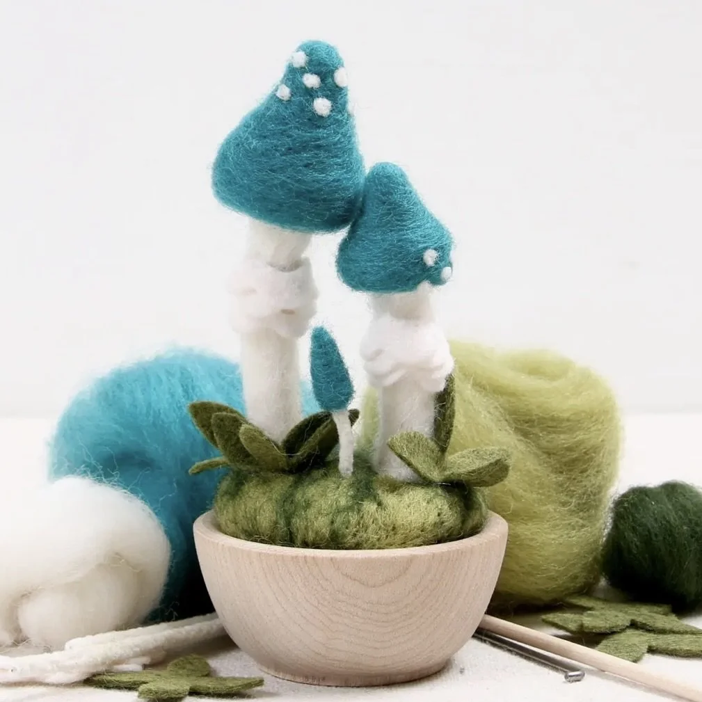 Needle Felting Kit, Blue Roundhead - Faire.jpeg