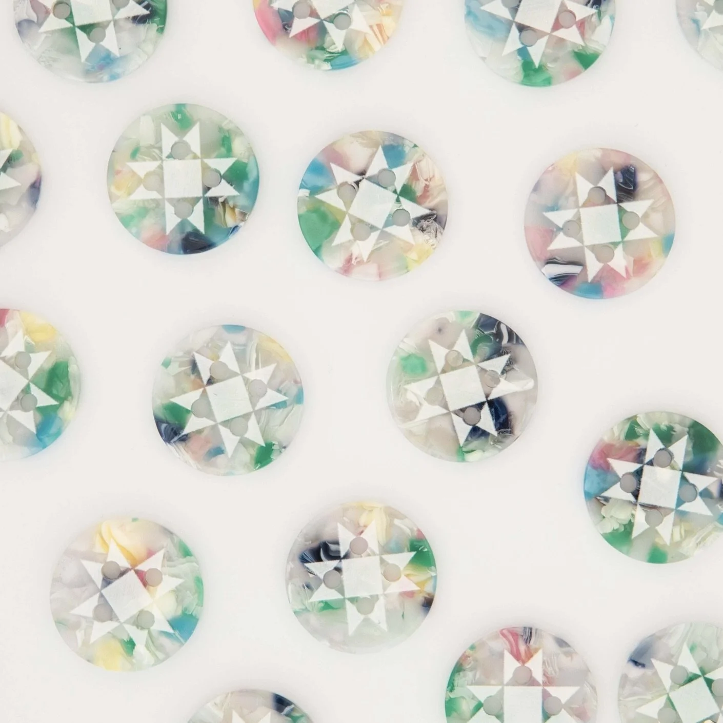 Large Confetti Quilt Star Buttons - Faire.jpeg