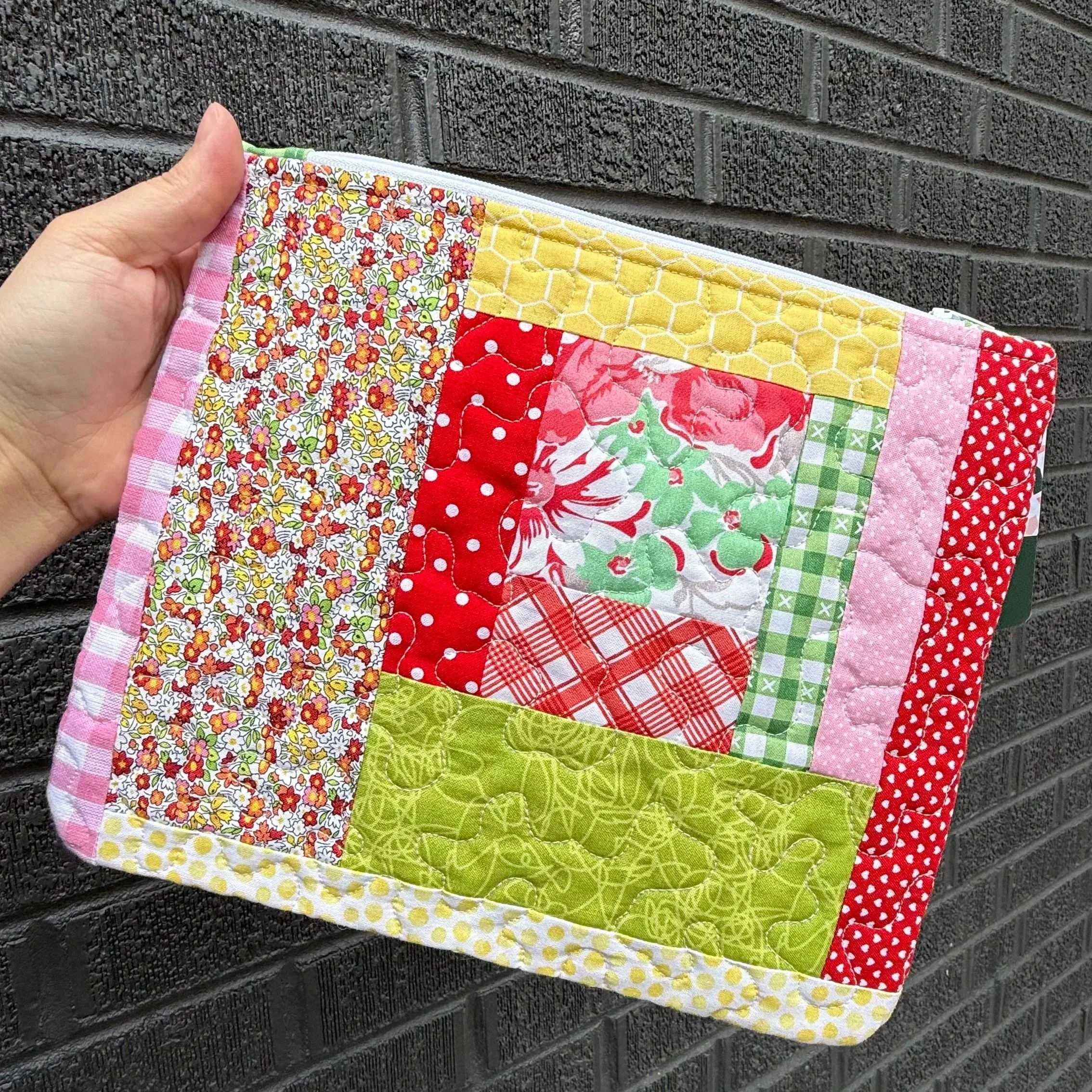 Quilted Zipper Pouch | Vintage Picnic w/ Green Zipper Tabs