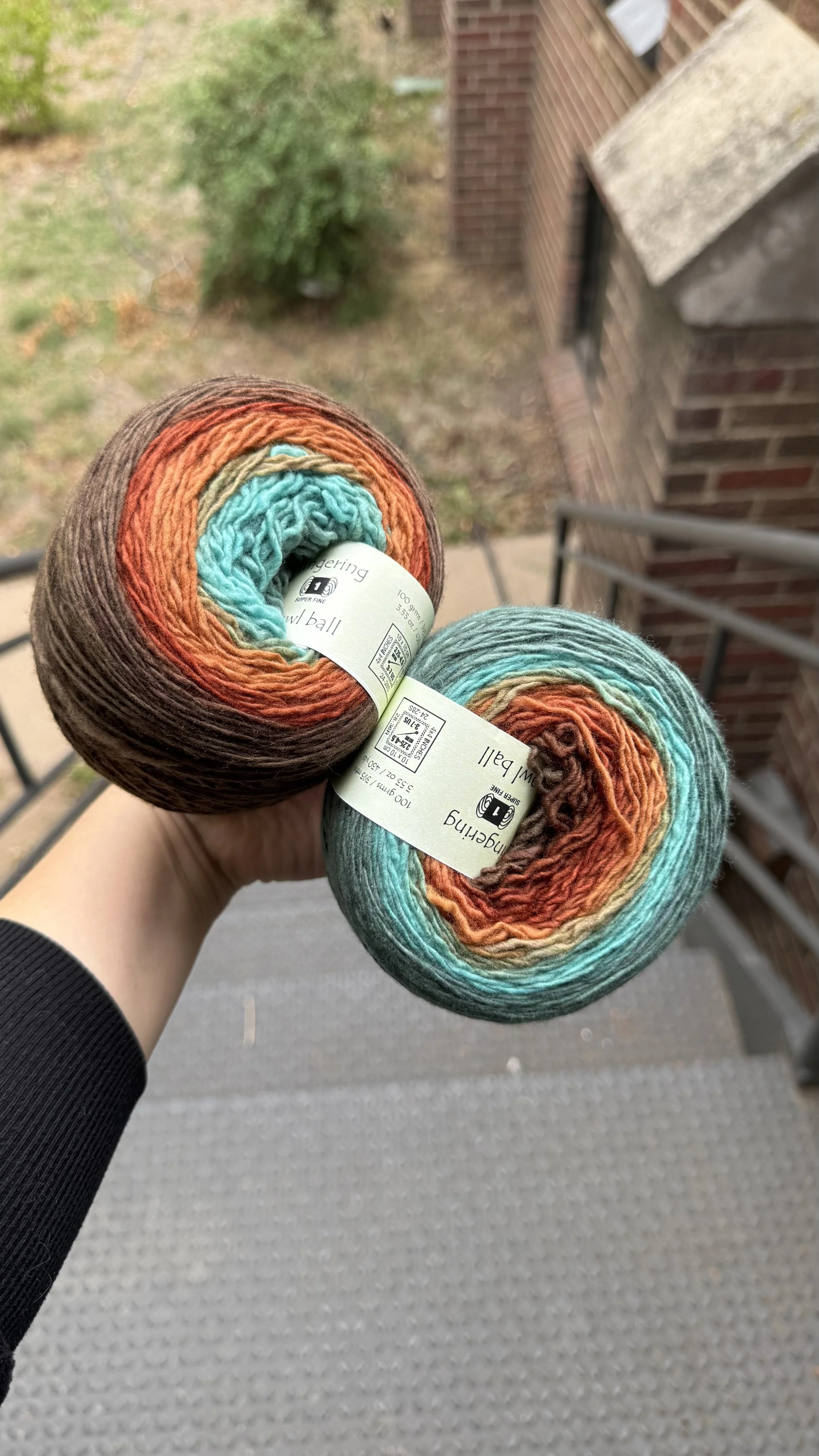 Freia Shawl Ball | 'Canyon'