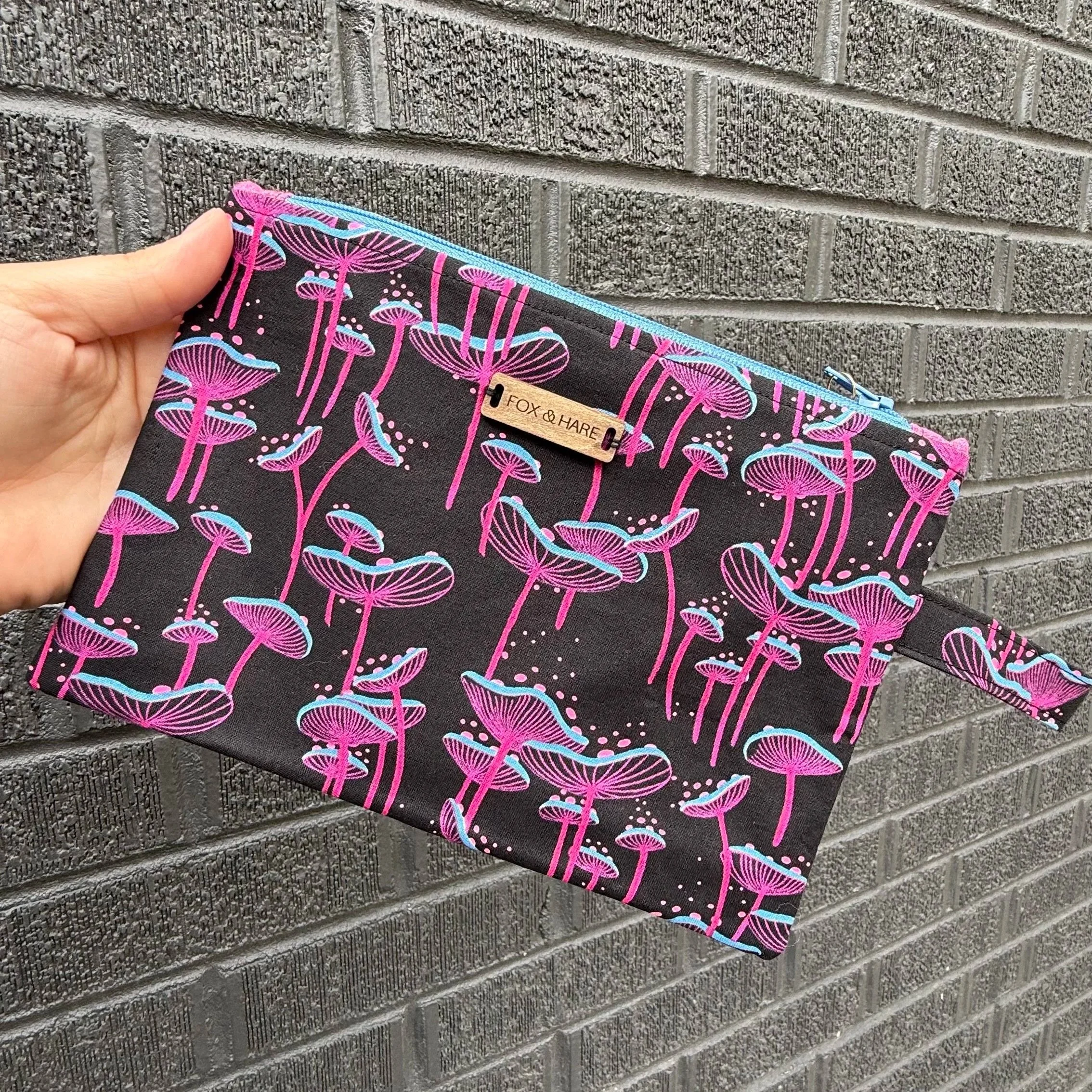 Mara Bag | Trippy Pink Mushrooms
