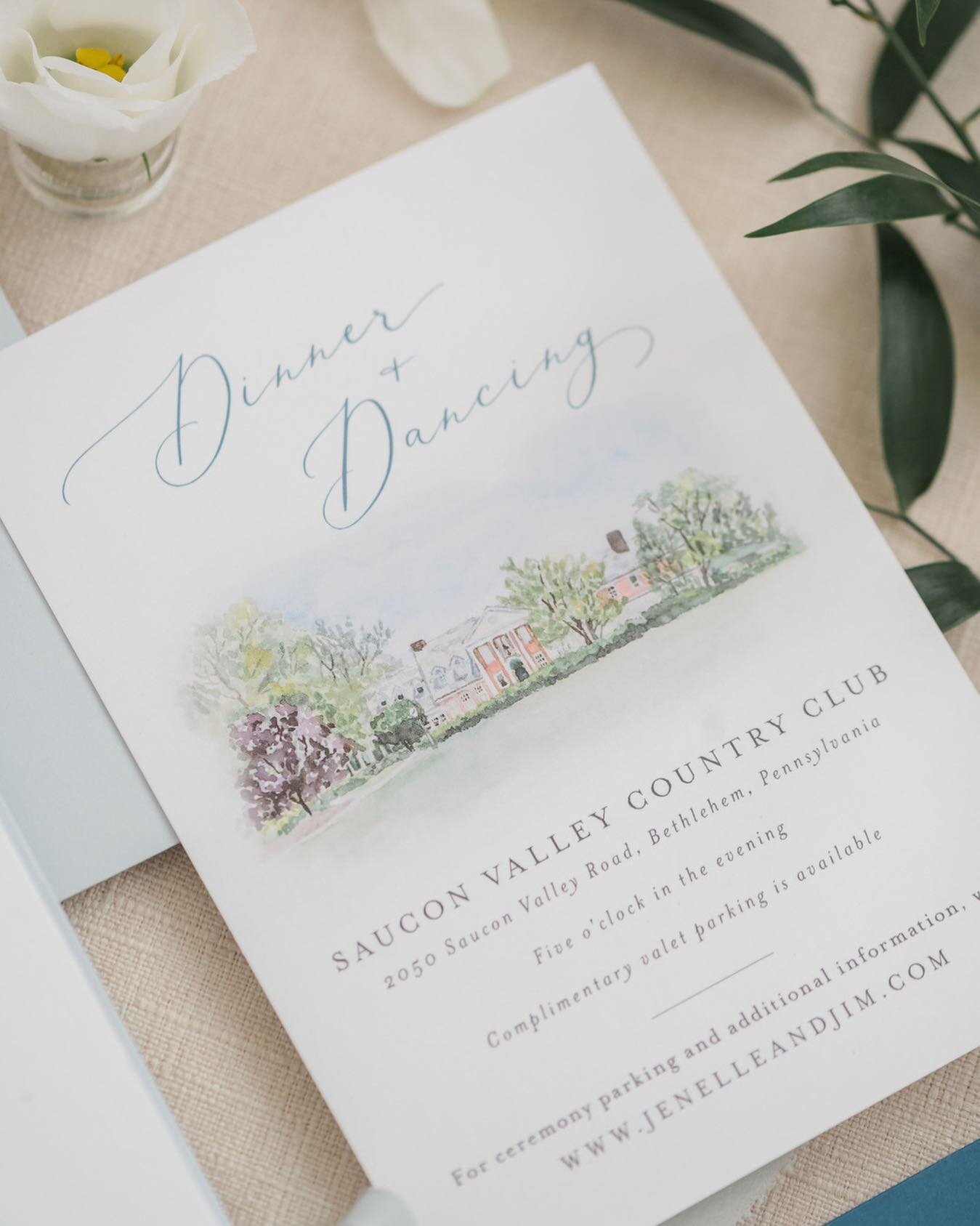 We love when couples include a super sweet custom venue watercolor - by @shaina.jung! #sauconvalleycountryclub #customweddingstationery #kellydesignco
⠀⠀⠀⠀⠀⠀⠀⠀⠀
Photographer: @theassociateteam, @jamiefishercollective, @brittelizphoto | Venue: @grayce