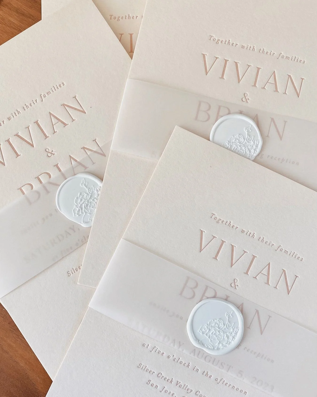The elegance of letterpress printing never grows old ✨ #letterpressinvitations #customweddingstationery #kellydesignco