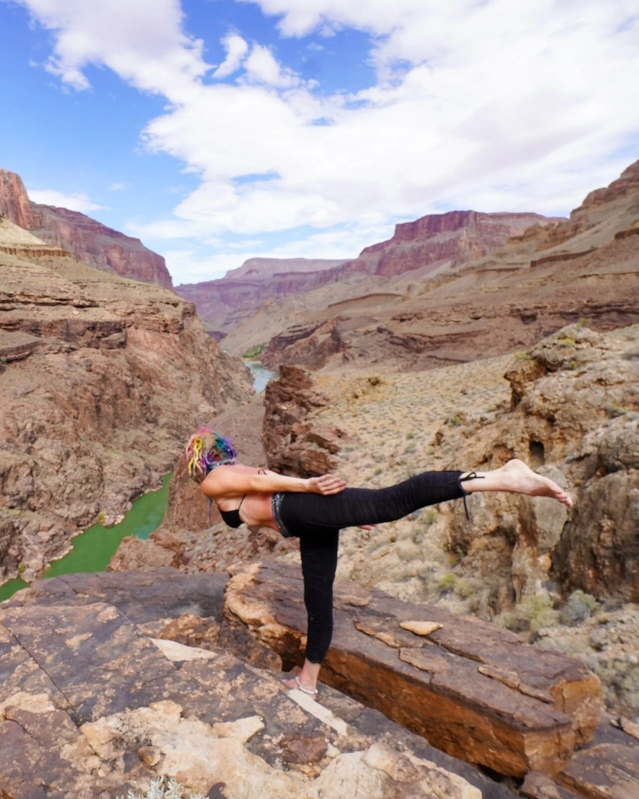 Learning to fly
#grandcanyon #canyondreams #coloradoriver #grandesthike #solohiker #solohikers #backpacking #yoga #yogini #yogainspiration #grandcanyonnationalpark