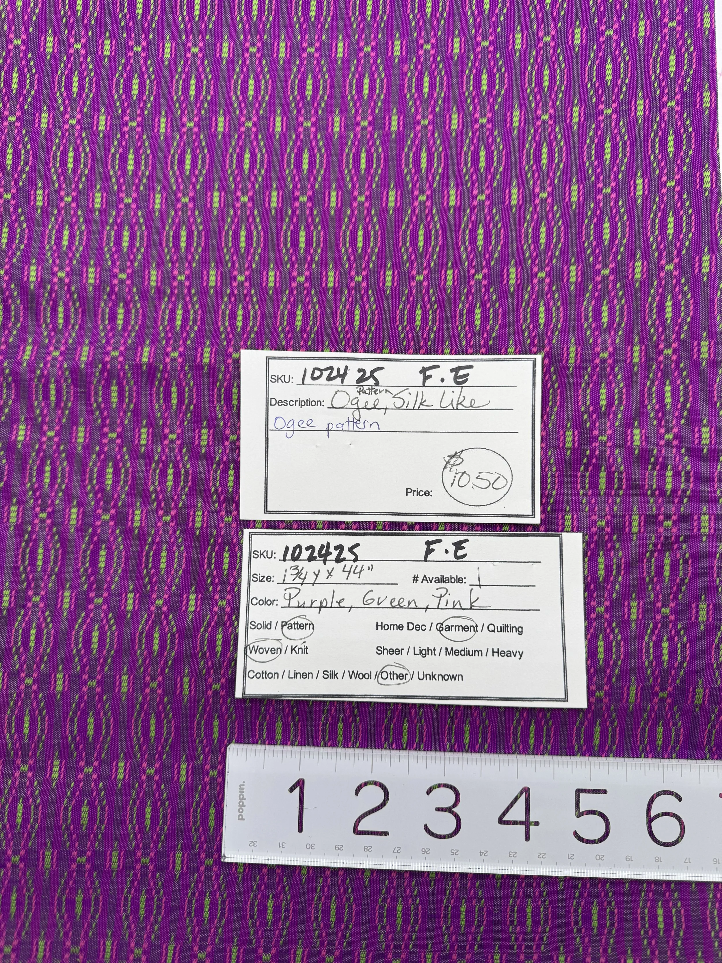 102425-F-E Ogee pattern silk-like; 1 3/4 yds x 44"